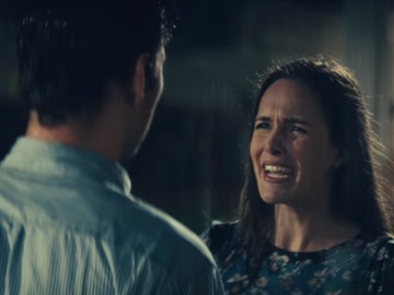 Credit Karma Couple in the Rain Commercial