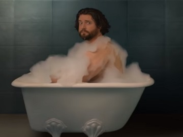 Huawei P30 Commercial - Man in Small Bathtub