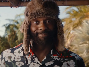 Booking.com Super Bowl Idris Elba Commercial