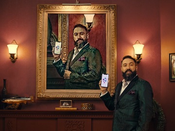 Experian Boost Bearded Man with Portrait on the Wall Commercial