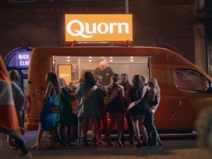 Quorn TV Advert - People Eating In the City Streets